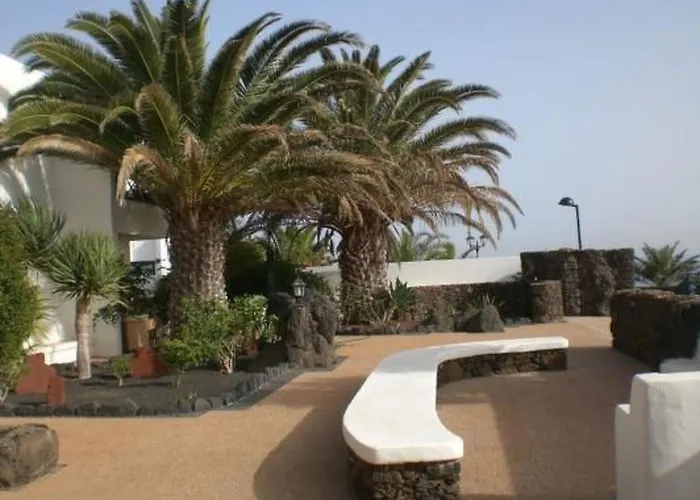 Apartamento Schoene In Mit Grill- Garten Und Terrasse Und Neben Dem Str By Interhome