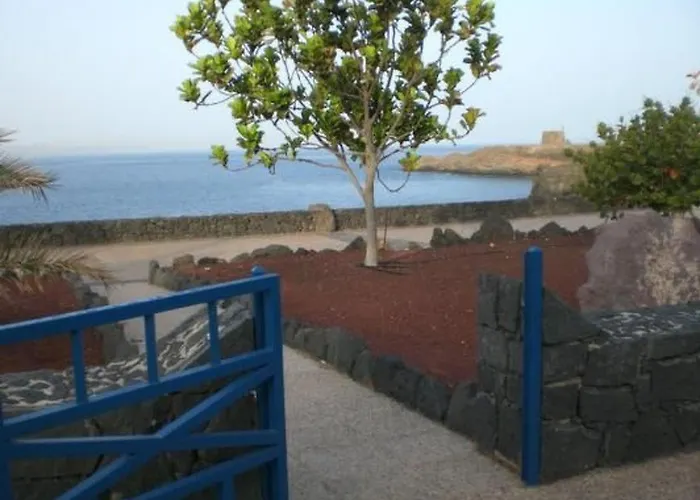 Schoene In Mit Grill- Garten Und Terrasse Und Neben Dem Str By Interhome * Playa Blanca (Lanzarote)