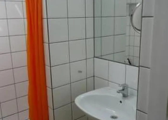 Apartment Schoene In Mit Grill- Garten Und Terrasse Und Neben Dem Str By Interhome *